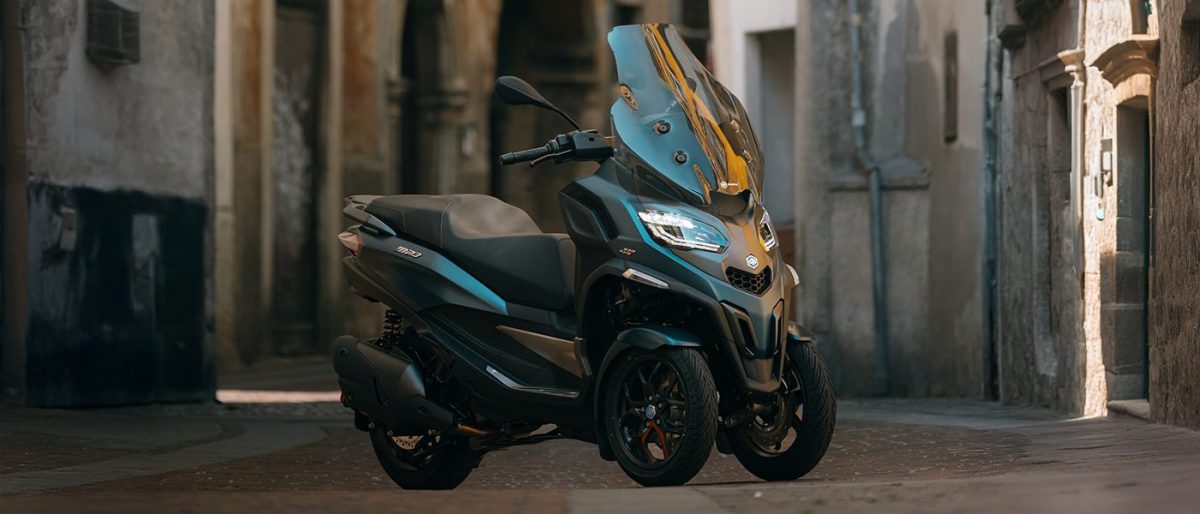 ©Piaggio Dreirad Roller Piaggio MP3 530